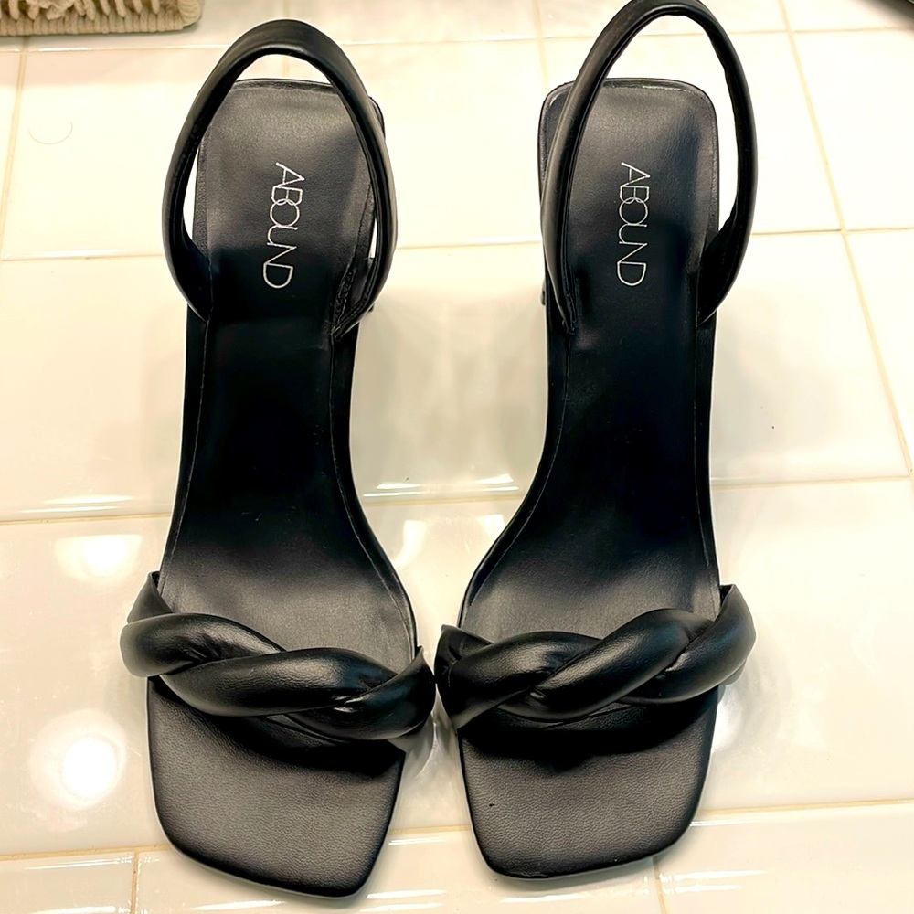 Abound shoes size 7.5